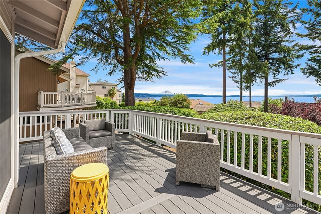 10922 80th Place NE, Kirkland, WA 98034