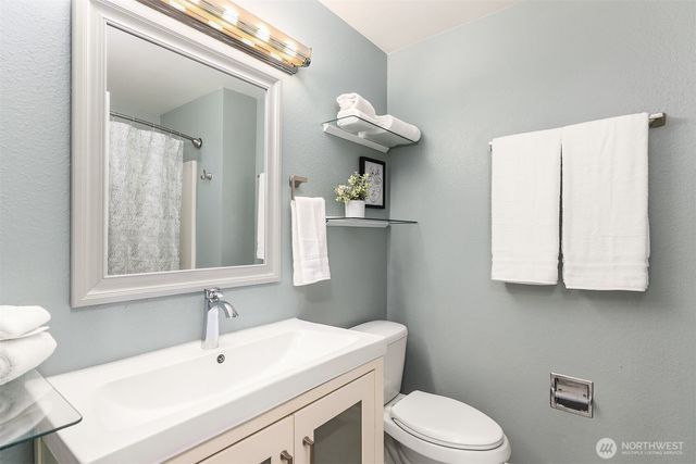 10922 80th Place NE, Kirkland, WA 98034
