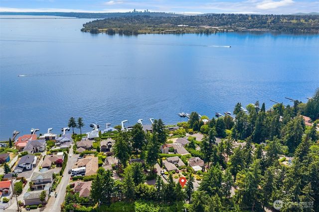 10922 80th Place NE, Kirkland, WA 98034