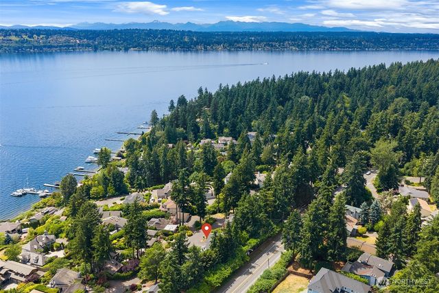 10922 80th Place NE, Kirkland, WA 98034