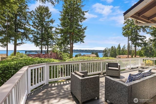 10922 80th Place NE, Kirkland, WA 98034