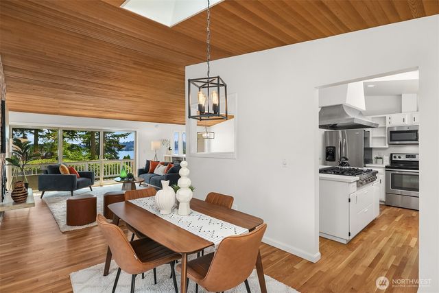 10922 80th Place NE, Kirkland, WA 98034