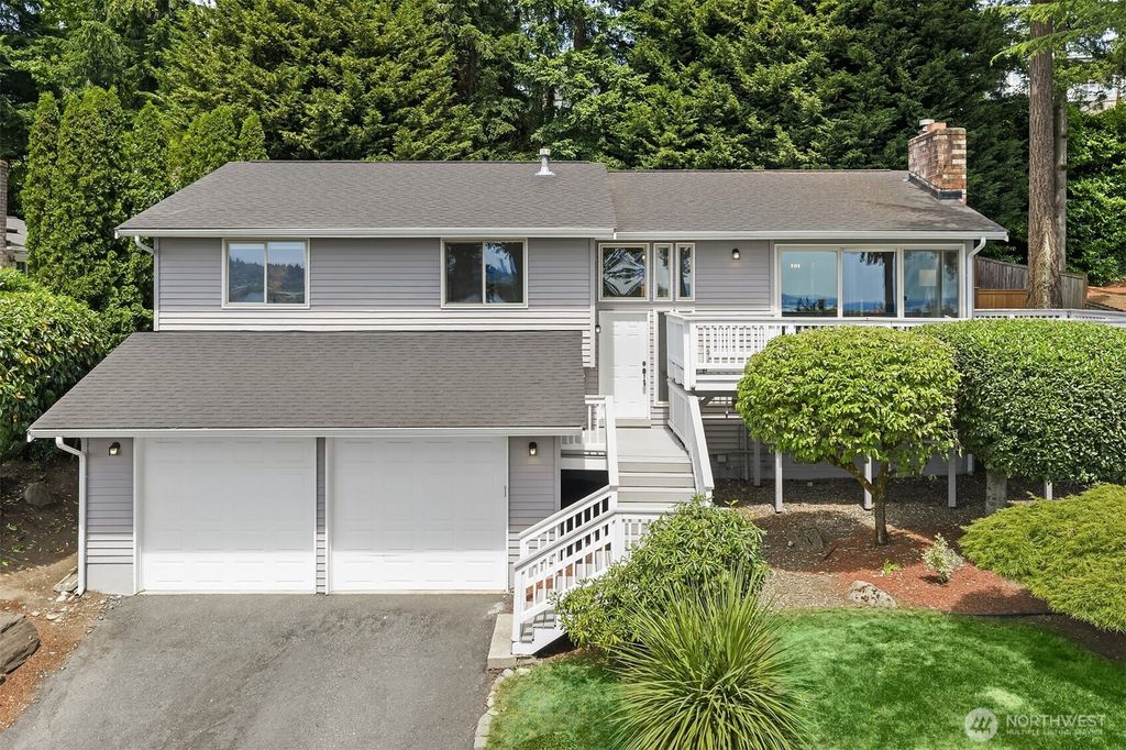 10922 80th Place NE, Kirkland, WA 98034
