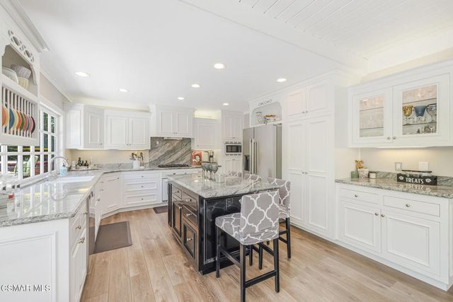 1040 Finrod Court, Westlake Village, CA 91361