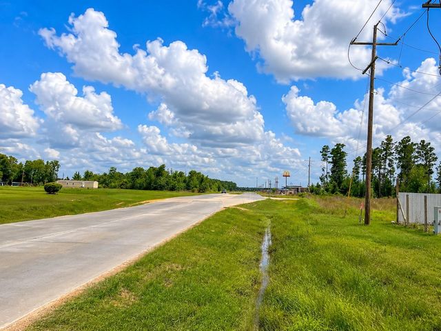 66 Road 51023, Cleveland, TX 77327