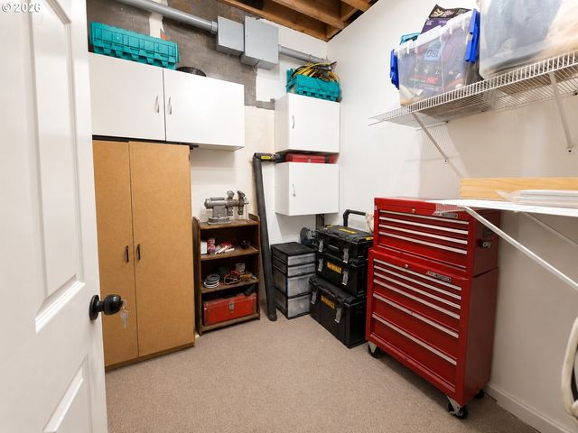 18 NORTHVIEW Ct, Lake Oswego, OR 97035