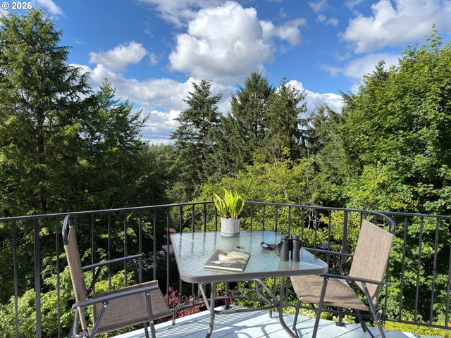 18 NORTHVIEW Ct, Lake Oswego, OR 97035