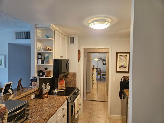 2121 N Ocean Boulevard N 405e, Boca Raton, FL 33431