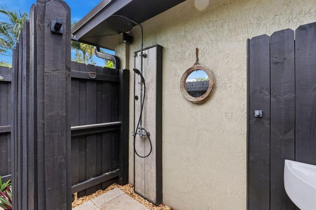 3315 FERNWOOD Drive, Boynton Beach, FL 33435