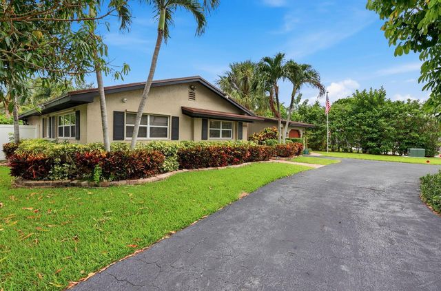 3315 FERNWOOD Drive, Boynton Beach, FL 33435
