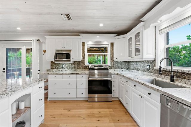 3315 FERNWOOD Drive, Boynton Beach, FL 33435