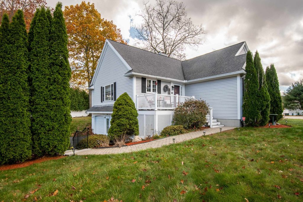 75 Border Winds Ave Avenue, Seabrook, NH 03874