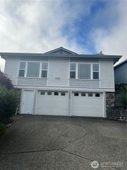 5222 115th Street SE, Everett, WA 98208
