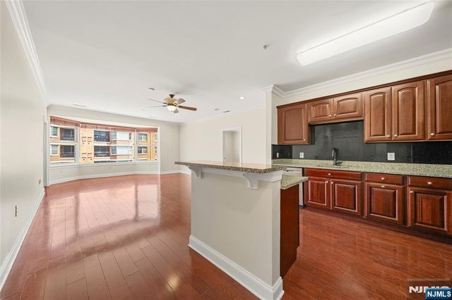 22 Ave At Port Imperial Avenue 428, West New York, NJ 07093
