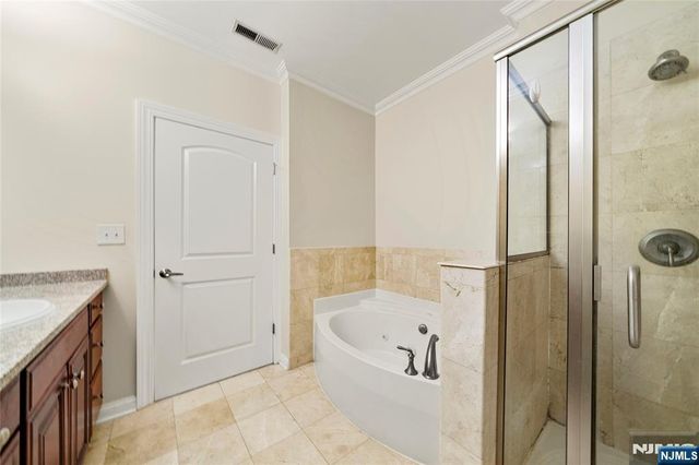 22 Ave At Port Imperial Avenue 428, West New York, NJ 07093