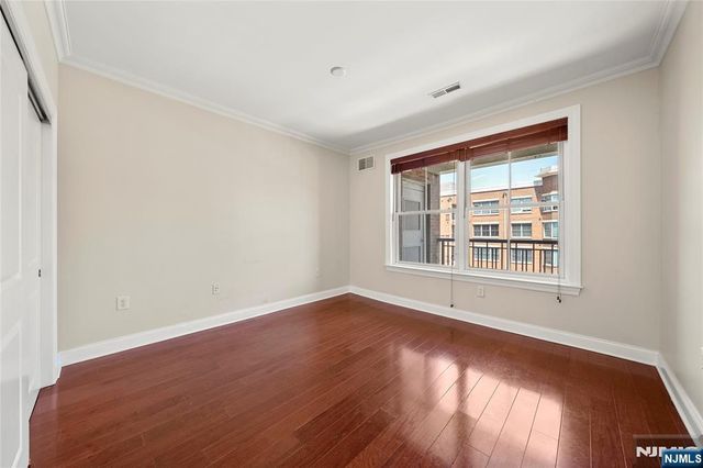 22 Ave At Port Imperial Avenue 428, West New York, NJ 07093