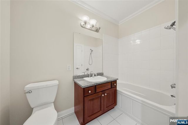 22 Ave At Port Imperial Avenue 428, West New York, NJ 07093