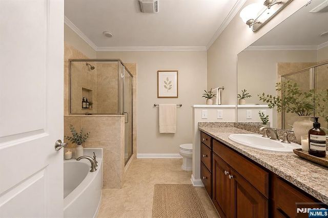 22 Ave At Port Imperial Avenue 428, West New York, NJ 07093