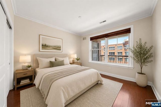22 Ave At Port Imperial Avenue 428, West New York, NJ 07093