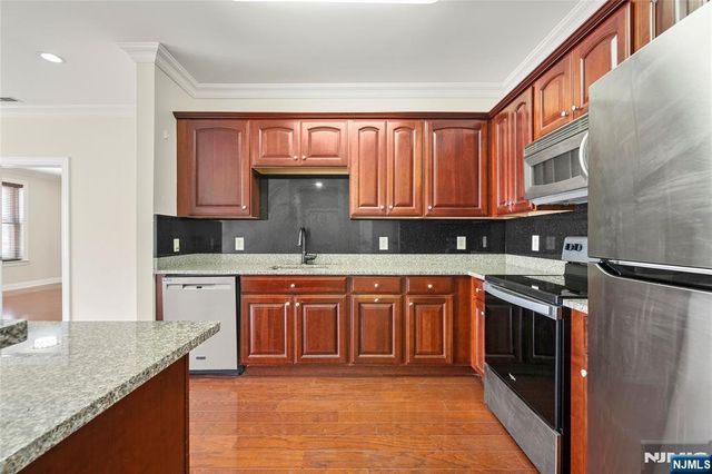 22 Ave At Port Imperial Avenue 428, West New York, NJ 07093