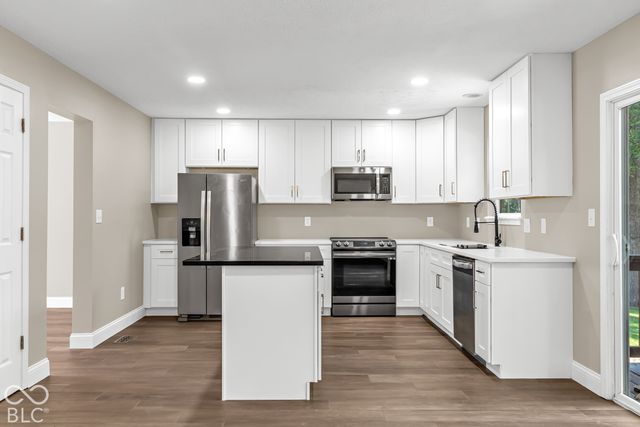 11890 Sand Creek Boulevard, Fishers, IN 46037