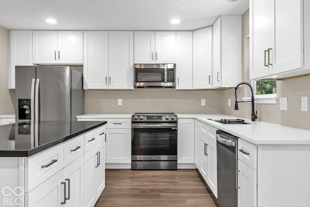 11890 Sand Creek Boulevard, Fishers, IN 46037