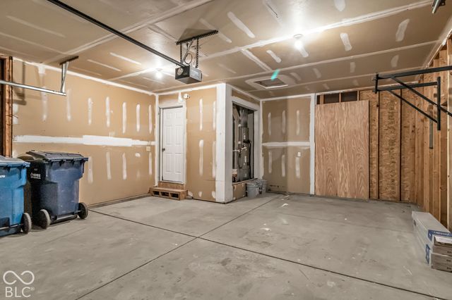 11890 Sand Creek Boulevard, Fishers, IN 46037