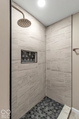 11890 Sand Creek Boulevard, Fishers, IN 46037