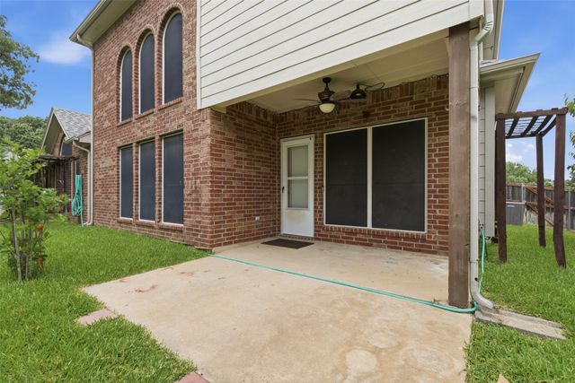 2115 Lexington Drive, Mansfield, TX 76063