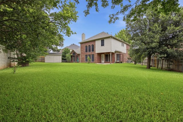 2115 Lexington Drive, Mansfield, TX 76063