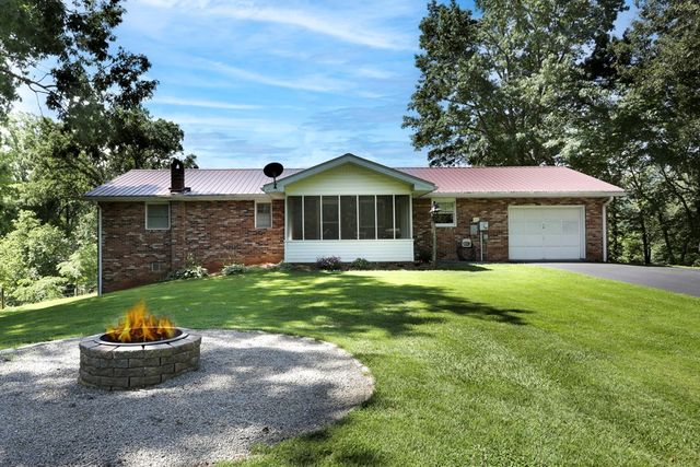 16 Lois Lane, Hayesville, NC 28904
