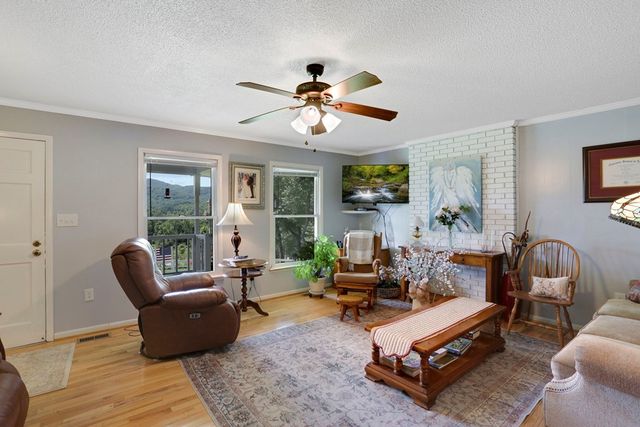 16 Lois Lane, Hayesville, NC 28904