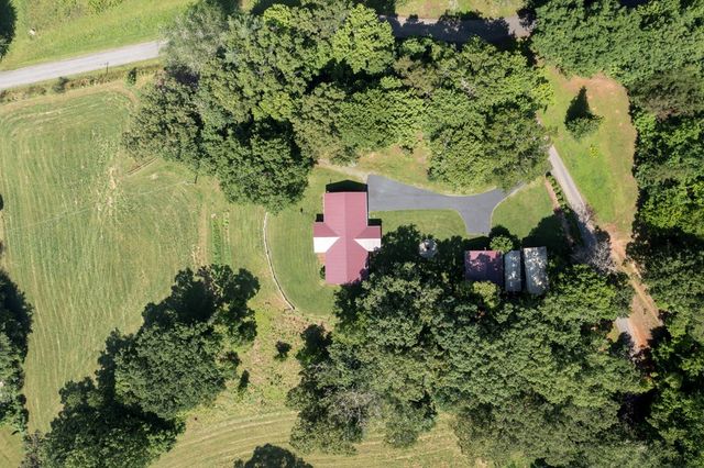 16 Lois Lane, Hayesville, NC 28904