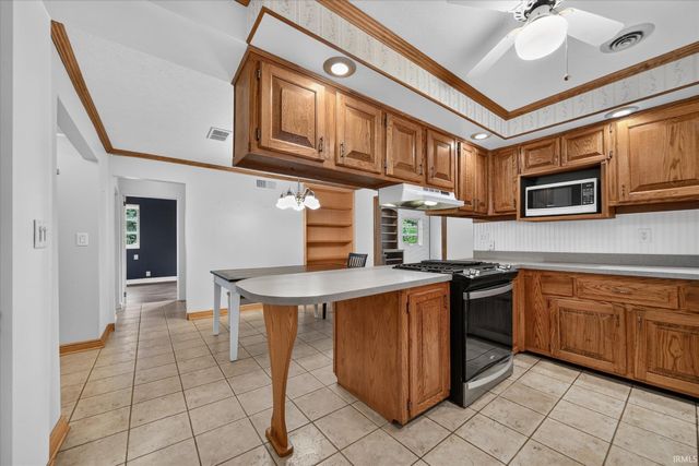 25520 Country Club Drive, South Bend, IN 46619