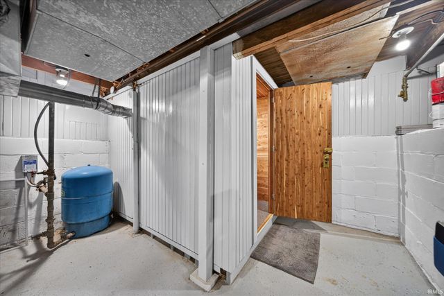25520 Country Club Drive, South Bend, IN 46619