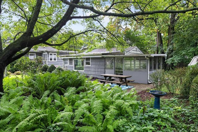 25520 Country Club Drive, South Bend, IN 46619