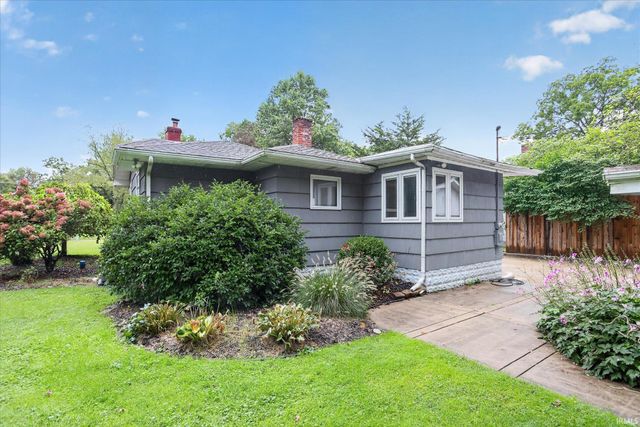 25520 Country Club Drive, South Bend, IN 46619