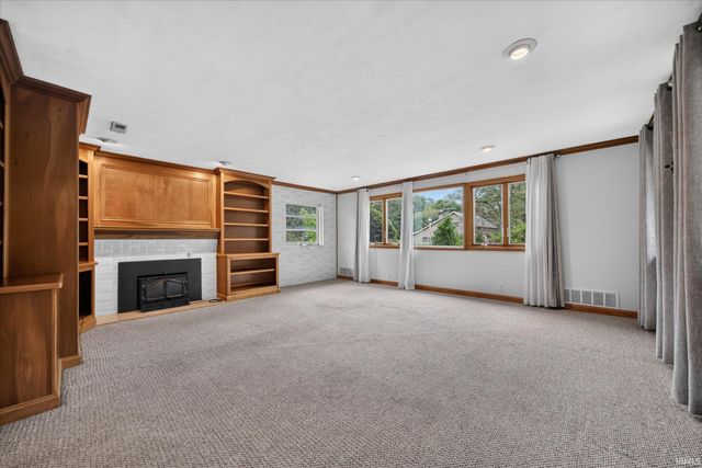 25520 Country Club Drive, South Bend, IN 46619