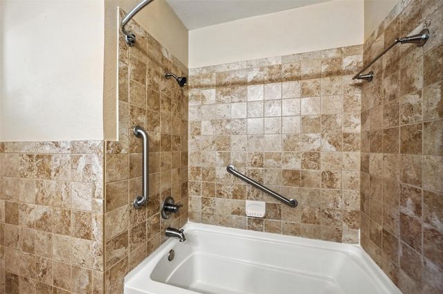 1514 Azalea Drive, Arlington, TX 76013