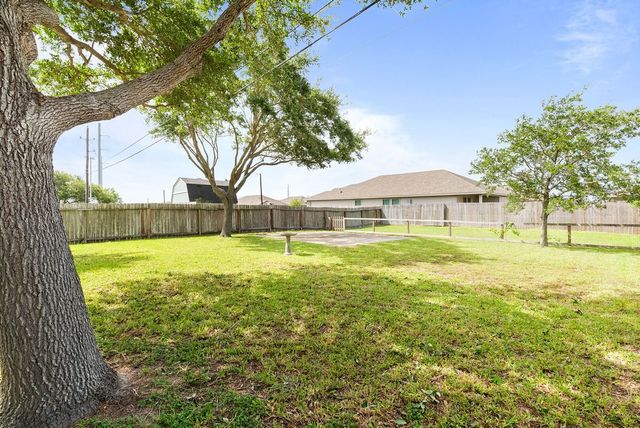1505 Antoinette Dr, Corpus Christi, TX 78418