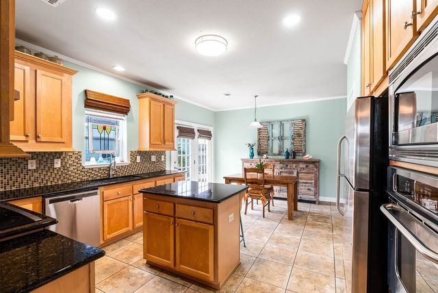 1505 Antoinette Dr, Corpus Christi, TX 78418