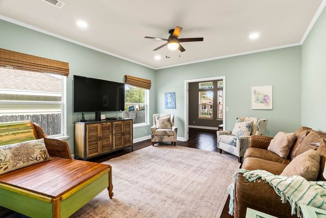 1505 Antoinette Dr, Corpus Christi, TX 78418