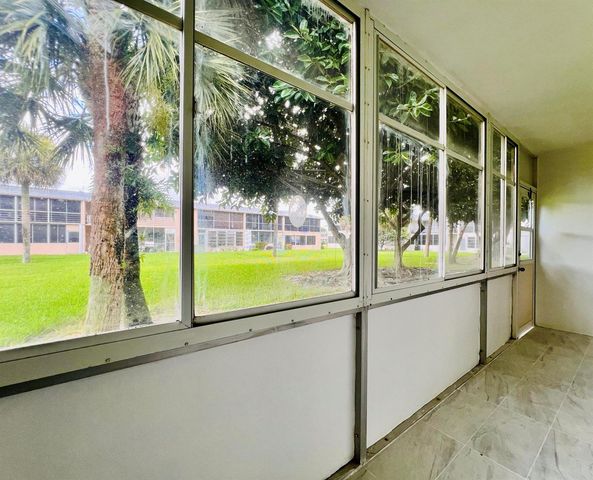 5 Hastings A, West Palm Beach, FL 33417