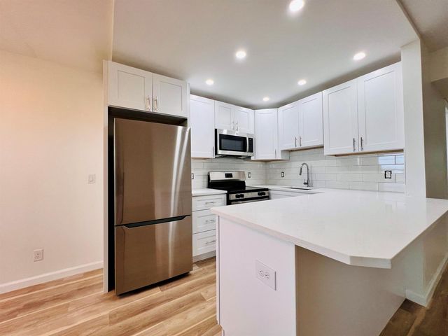 5 Hastings A, West Palm Beach, FL 33417