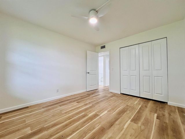 5 Hastings A, West Palm Beach, FL 33417