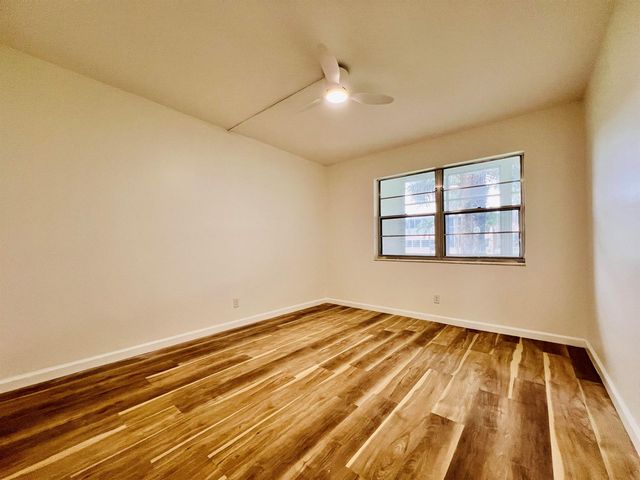 5 Hastings A, West Palm Beach, FL 33417