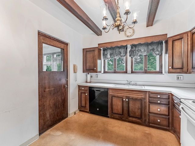 522 Byrd Road, Riverside, IL 60546
