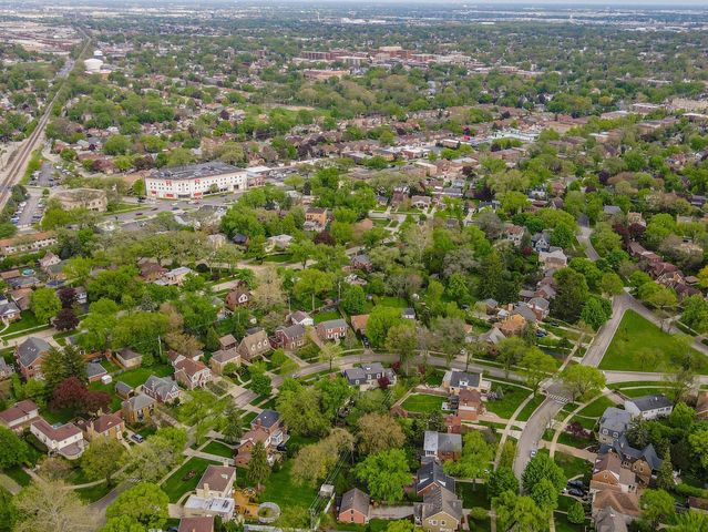 522 Byrd Road, Riverside, IL 60546