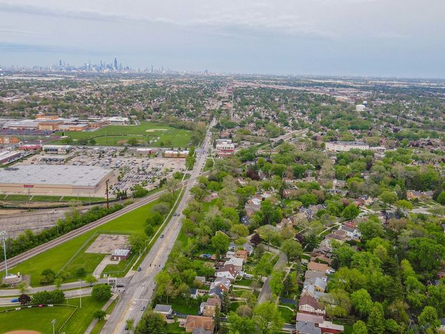 522 Byrd Road, Riverside, IL 60546