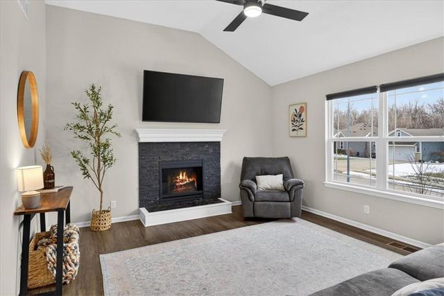 410 E 166th Court, Belton, MO 64012